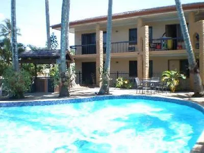 Апарт-отель Oasis Inn Apartments Кэрнс