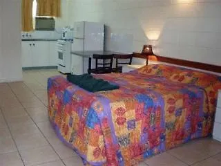 Oasis Inn Apartments Кэрнс Апарт-отель
